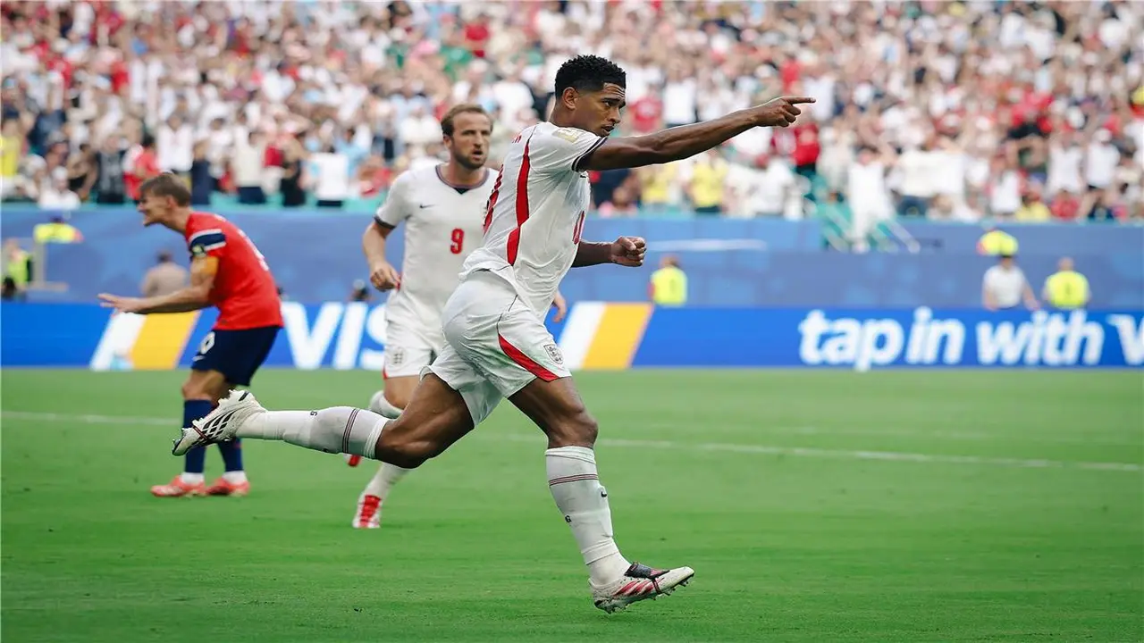 متى يجتمع الأرجنتين وإنجلترا في نصف نهائي كأس العالم؟